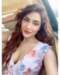 Ishita Raj Sharma Instagram - Moods and shades!