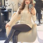 Ishita Raj Sharma Instagram - Good hair day 💁‍♀️ @levospalon Ibis Levo Spalon