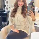 Ishita Raj Sharma Instagram - Good hair day 💁‍♀️ @levospalon Ibis Levo Spalon