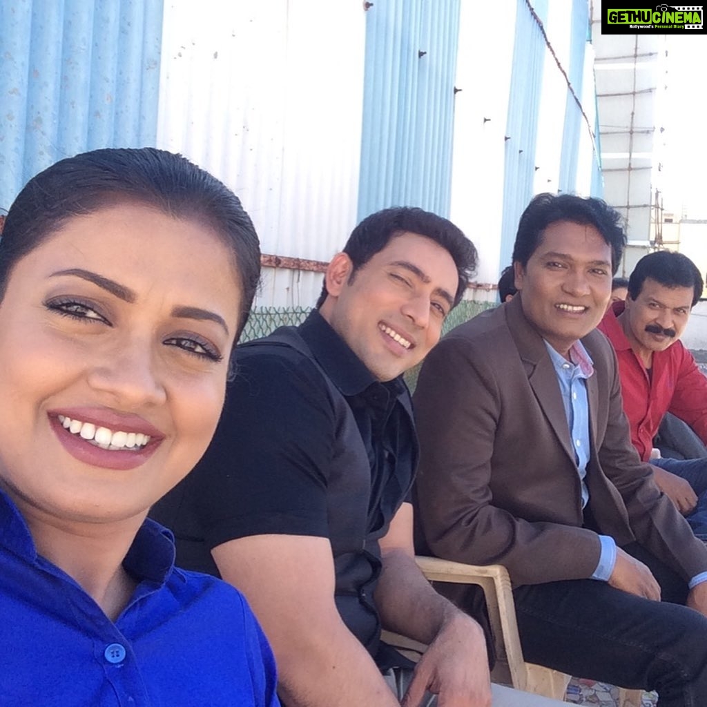 Janvi Chheda Instagram - BIRTHDAY KIDS🎂 . Happy Birthday to Freddy Sir aka @dineshphadnis, forever young, armed with the best punchlines! . Happy Birthday to @amaanisatrala. Such a sweetheart and we had a great time on the set! . #cid #cidbehindthescenes #throwback #nofilter #noedit