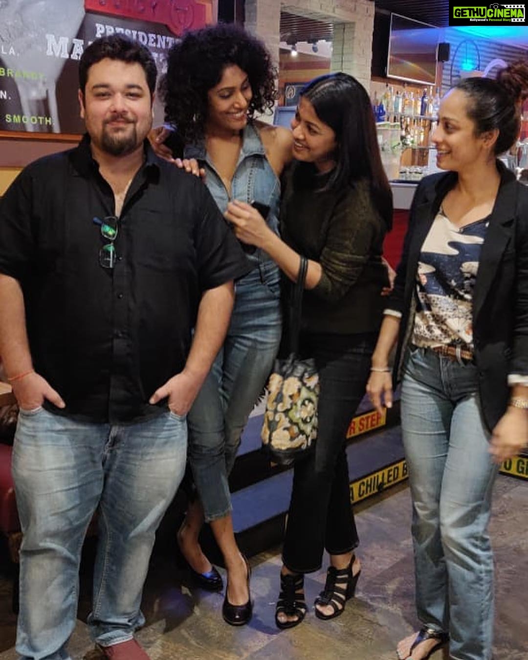 Janvi Chheda Instagram - At the end, we couldn’t stop talking and stand still even for a single pic🥳 This exactly how we were on the set, every single day🥰