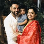 Janvi Chheda Instagram - Back to the Bay! Hope you all had a fabulous Diwali! Wishing you all a lot of happiness and success! #diwali2018 #nofilter