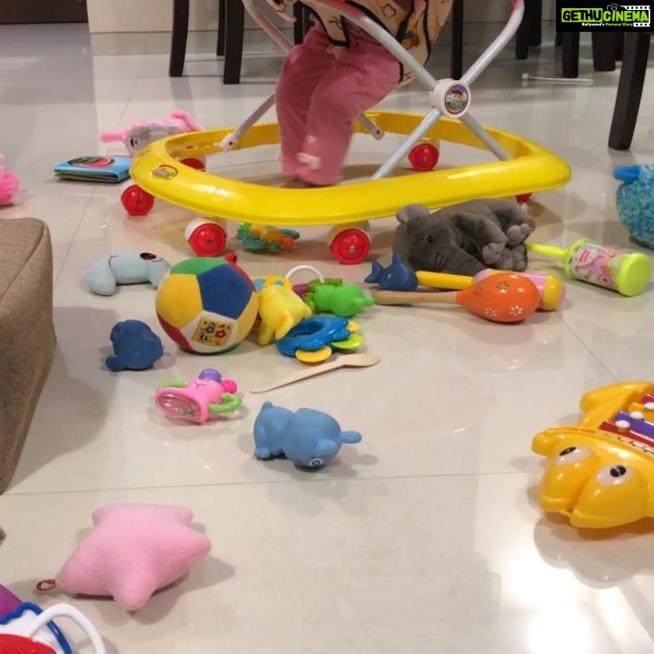Janvi Chheda Instagram - When you love it that your home’s a mess and doesn’t trigger your OCD😍😇