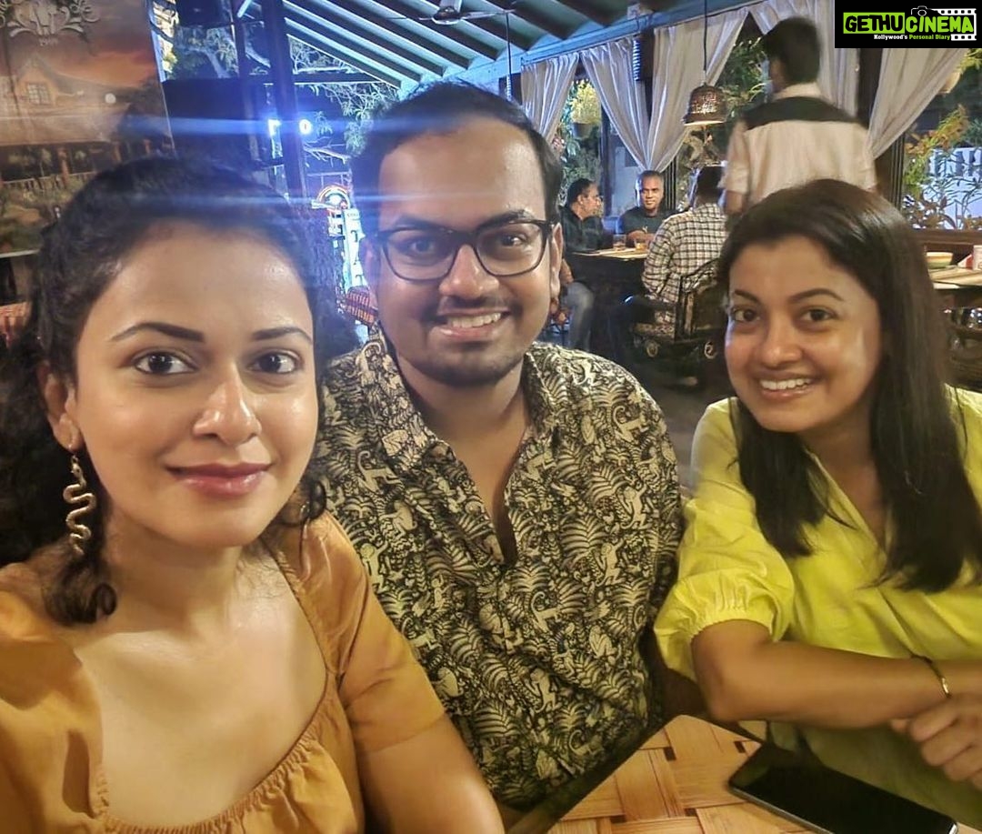 Janvi Chheda Instagram - Siblings: A combination of best friend you cant live without and a pain in the neck you cant live with🤪 . . Guess who’s Papa’s fav?🤣🤣 Calangute, Goa