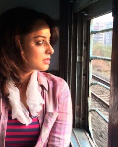 Janvi Chheda Instagram - How do I talk about the bond I have with her? We’ve shared makeup rooms, hotel rooms, food, thoughts, pain, tears, joy and secrets. Even though we dont meet or talk as often, I know I can always count on her if need be and vice-versa. She’s obviously beautiful and talented. She’s also an extremely independent, caring and a fierce woman. One of the best female co-stars I’ve worked with and my closest buddy!
.
.
#throwback #cid #cidcops #behindthescenes #nofilter #noedit
