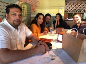 Janvi Chheda Instagram - Khaane mein kya hai?
.
.
#throwback #foreverhungry #foodiesforlife #cid #cidcops #behindthescenes #noedit #nofilter