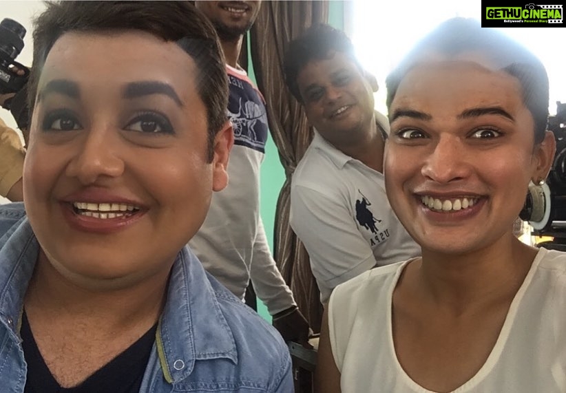 Janvi Chheda Instagram - BOO!!👻☠️ . . Perfect day to post these ugly but hilarious photos. Happy Halloween🎃 . P.S: 1st Pic mein humne Face Swap wala filter use kiya tha. 2nd Pic mein, maine CID mein bhoot ka disguise kiya tha. . #cid #nofilter #throwback