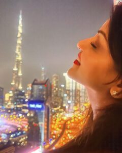 Jayshree Soni Instagram - I Love Dubai in Every Way…………….❤️ @adinlove6.  #you dubai #citylights #dubailife #burjkhalifa #beautiful #nightlife #dubainight #dubaiview #beforeparty #happiness #lifewithyou #travelphotography #humtum #iamemirati #travelling