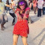 Jayshree Soni Instagram - Super late holi post… Der se aaye par rangeen aaye😜🌈 Celebrated Colours, Celebrated Friendship in Dubai 🎊🌈🔥💃💃🕺🕺 #dubai #holi #latepost #lateholipost #colour #rang #celebration #friendship #bff #dubaimusic #we #happyholi #holi2022 Rixos The Palm Dubai