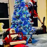 Jayshree Soni Instagram – Late Christmas Post 🎄🙈 because I was busy with my 🎅 🤣😂 #santa #latepost #christmas #2021 #christmastree #christmasdecor #red #christmasgifts #applewatch #church Melbourne, Victoria, Australia