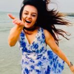 Jayshree Soni Instagram - Zara Zaraa mahakta hai… @adinlove6 #filmyvibes #instapost #instareels #livelikefreesoul #rhtdm #sea #ajmanbeach #inlove #withyou