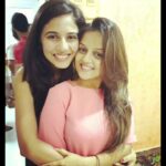 Jayshree Soni Instagram - Wish you a happiest B'day ma love Soni Moni😘😘😘 I seriously miss you a lot.. God plz sab theek kar do I want to Hug my friend Sonia.... @ohgodsonia Love you to the moon and back❤ plz be safe wherever you are with your family. I want to see you as hot as today in 80's too. 🤪 aaj sachhi tujhe bahot miss kar rahi hun.... I wish I could fly🙏😇 enjoy your second lockdown Birthday 🎂🙈🙈