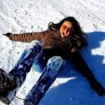 Jayshree Soni Instagram - Matargashti khuli baraf mai....💃💃🤗🤗☃️ I love snow...❤