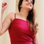 Jayshree Soni Instagram - What do you think of this look ?? #deepthoughts #dotti #stkilda #cherryred #photoshoot #australia