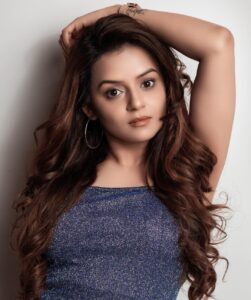 Jayshree Soni Instagram - Vibesss…. 💜💜💜
.
.
. 
Thanks to @arnob_ghosh_ 
Shot by: @arnob_ghosh_ 

#phot #photoshoot #purple #mood #vibes #feel #mumbai #hashtags