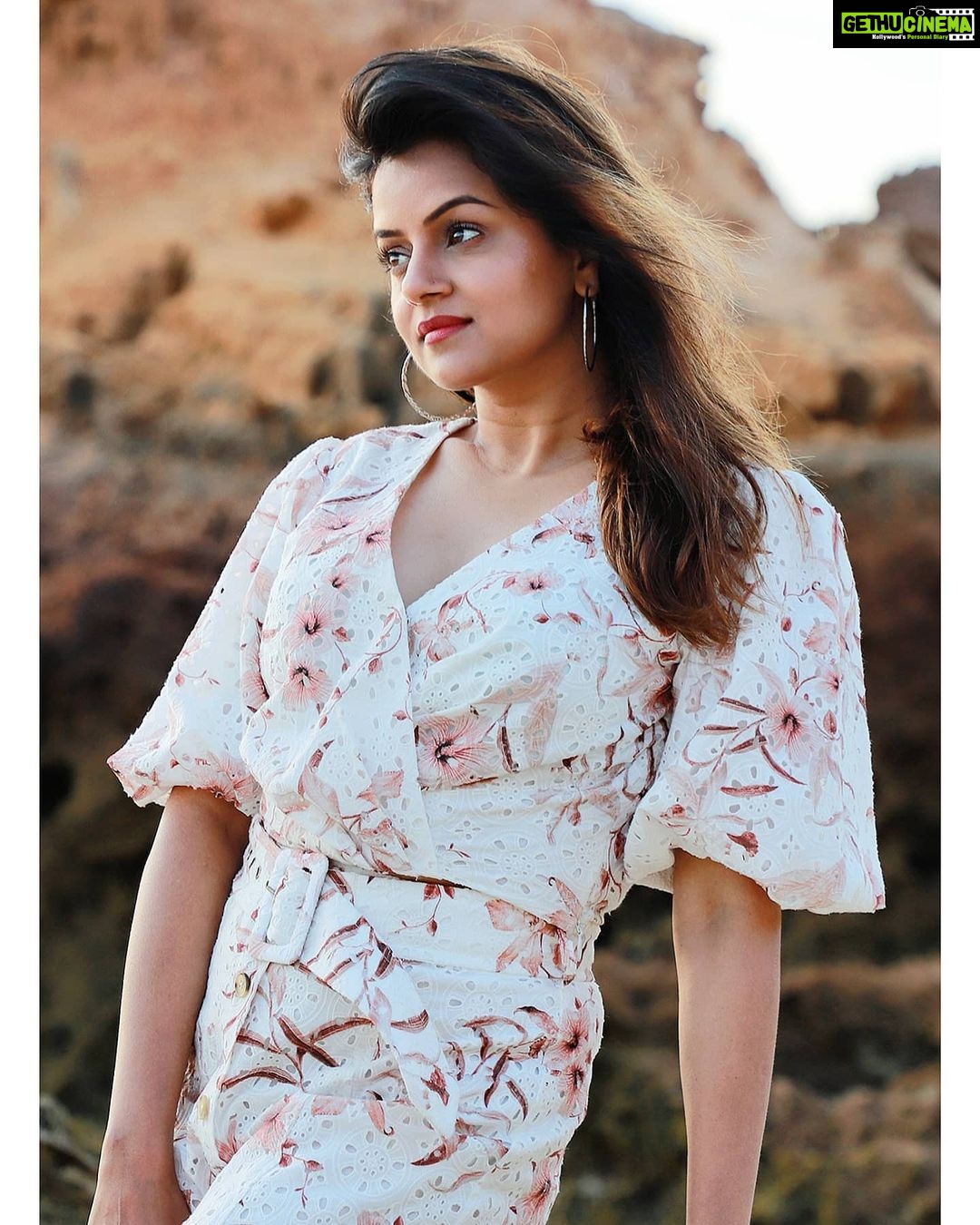 Jayshree Soni Instagram - Take Me on a barefoot Adventure Australia