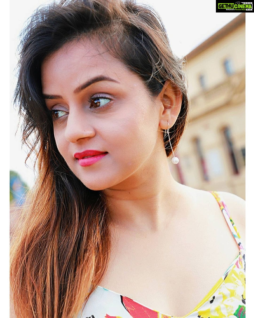 Jayshree Soni Instagram - In love with My colourful life