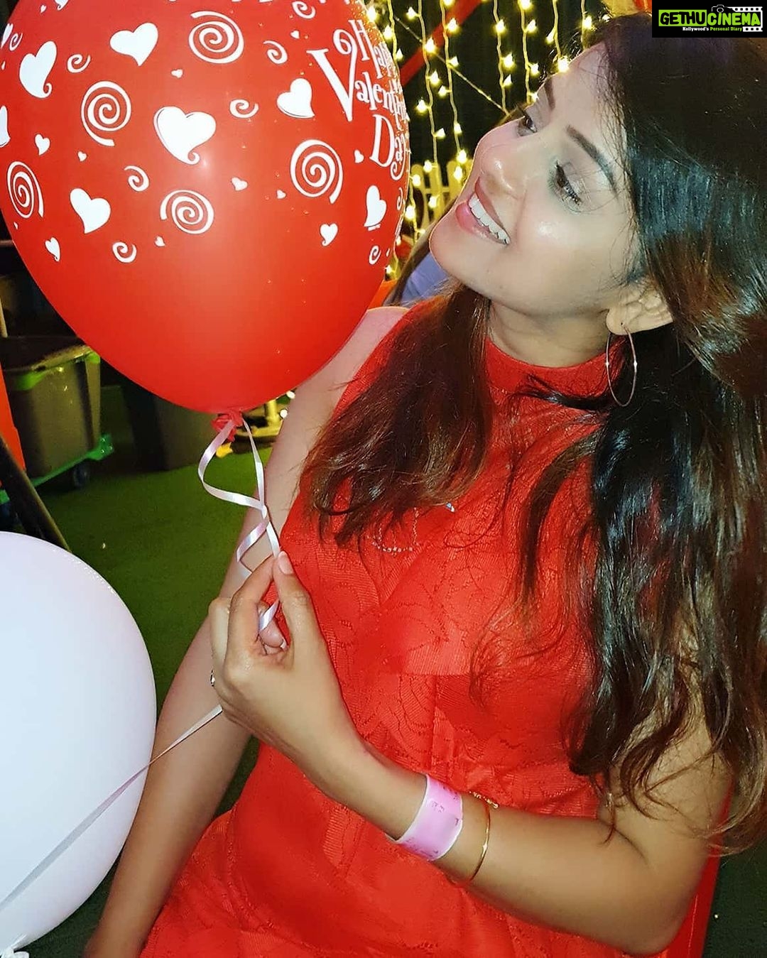 Jayshree Soni Instagram - ❤❤A Day is not enough to Love... I am celebrating a Valentine Month❤❤