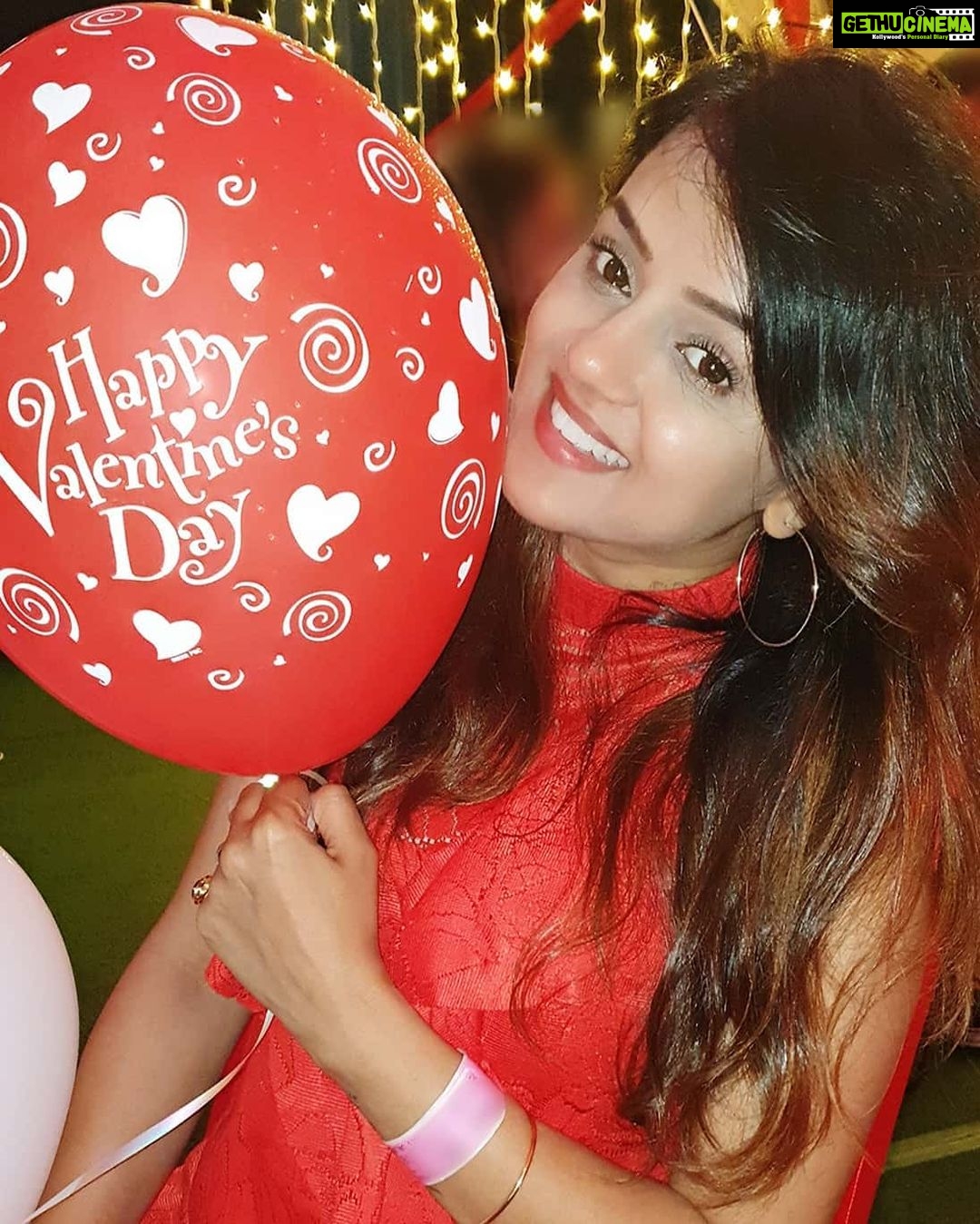 Jayshree Soni Instagram - ❤❤A Day is not enough to Love... I am celebrating a Valentine Month❤❤