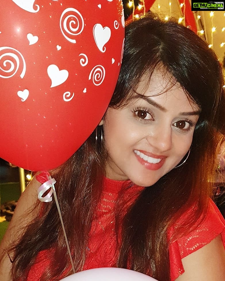 Jayshree Soni Instagram - ❤❤A Day is not enough to Love... I am celebrating a Valentine Month❤❤