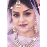 Jayshree Soni Instagram - घूँघट... . . Photo credit: @john_z_lepcha #actorportrait #actorphotography #indiaportraits #modelindia #indiabeauty #beautifulladies #indianeyes #tvactors #marwari Jaipur Market