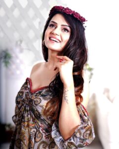 Jayshree Soni Instagram - Why chase you when I'm the catch?

Thanks to the team:
Photo credit: @baliphotographyofficial 

Fashion Designer: @roselinmiddleton_ 

Special thanks
@itssanjaymatharoo 

#photooftheday #photoshoot #me #lovemyself #mood #unstoppable #designer #instaphoto #instagram #model #fashionista #catchmeifyoucan