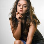Jayshree Soni Instagram - Vibesss…. 💜💜💜 . . . Thanks to @arnob_ghosh_ Shot by: @arnob_ghosh_ #phot #photoshoot #purple #mood #vibes #feel #mumbai #hashtags