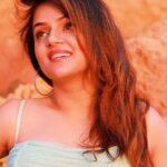 Jayshree Soni Instagram - I decide my vibes and happy one is the most favourite….😄 . . . . . . . . . . . . . . . . . . . . . #happyvibes #instagram #happiness #instagood #captions #sunset