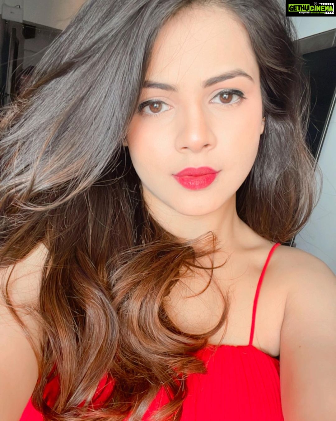 Jigyasa Singh Instagram - I donβt always look so cute ππ