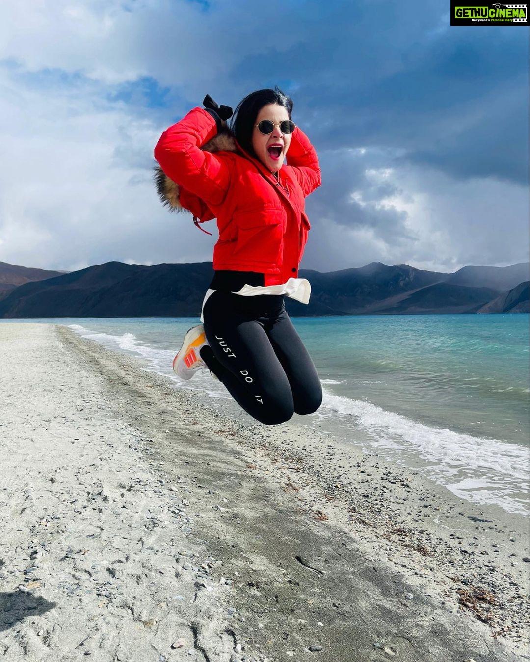 Jigyasa Singh Instagram - ♾❤️ Pangong Lake, Ladakh