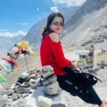 Jigyasa Singh Instagram – मेरा दिल कहीं दूर पहाड़ों में खो गया 🎶❤️