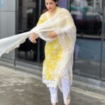 Jigyasa Singh Instagram - Putting on my actual style… Always a fan of timeless indian wear ! Wearing @roze.india ❤️
