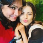 Jigyasa Singh Instagram - Happy Birthday meri cutest,bestest,strongest and the most hardworking dost ❤️ @chhayachouhan You are that one true friend who defines true possessive friendship. You have always been there with your friends extending the support and affection whenever they needed. I wish you an eternity of love and success..bas bhot khush reh and hum sabke sath reh hamesha ❤️❤️❤️ To this unconditional bond forever and ever 💋 My pav bhaji girl 👯‍♀️ I love you chhayu..Happiest birthday to you my love. 2.04.2022
