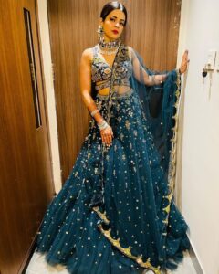 Jigyasa Singh Instagram - D'Day Green ! 💚✅

Wearing @kalkifashion 👗
Jewellery by : @minerali_store 💕
Hair and makeup by : @sushmakhandagle & @shekhar_g28