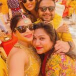 Jigyasa Singh Instagram - Happy Birthday meri cutest,bestest,strongest and the most hardworking dost ❤️ @chhayachouhan You are that one true friend who defines true possessive friendship. You have always been there with your friends extending the support and affection whenever they needed. I wish you an eternity of love and success..bas bhot khush reh and hum sabke sath reh hamesha ❤️❤️❤️ To this unconditional bond forever and ever 💋 My pav bhaji girl 👯‍♀️ I love you chhayu..Happiest birthday to you my love. 2.04.2022