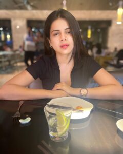 Jigyasa Singh Instagram - Photo Dump'LING 🤤😛