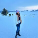 Jigyasa Singh Instagram – Nothing burns like the cold ❄️

फेवरेट song
फेवरेट place ⛄️♥️