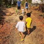 Kalki Koechlin Instagram - A walk to the abandoned house #saturdaypastimes #smallwaystolivebetter 📷 @rifquit