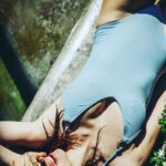 Kalki Koechlin Instagram - The best ones are usually unplanned #photosandotherthings #outtakes #afterthedaywasdone Make up: @weddingsandwarpaint Photography: @rebeccadcosta Hair: @makeupnhair_by_preefa Styling: @trella.rodrigues Location: @cocoshambhala