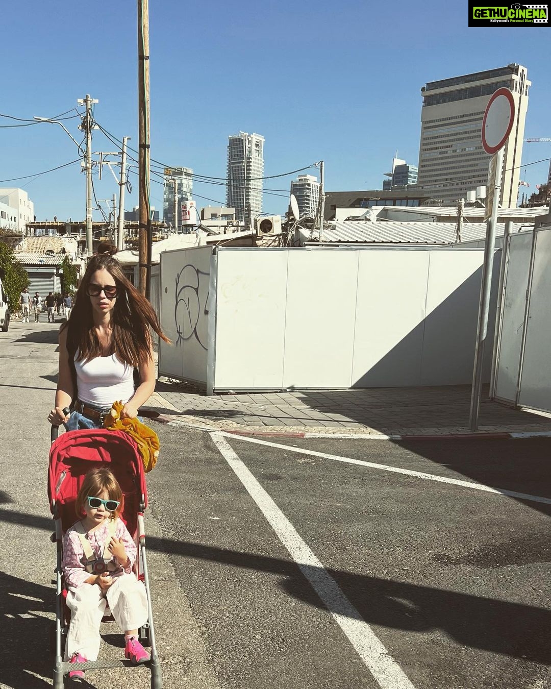 Kalki Koechlin - 41.4K Likes - Pramming through
#carmelmarket
#telaviv