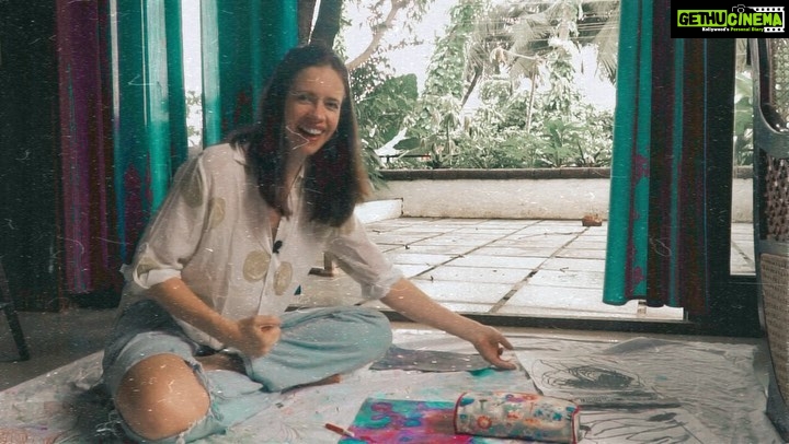 Kalki Koechlin Instagram - I can’t wait to wear Sappho’s art. Tell me this idea isn't adorable. And sustainable. And all things able and beautiful. 🥰🌻 The Child Art project by @kala.khoj, an initiative of @1111clothing, is a great way to translate your child's artworks into memories via everyday products using the traditional crafts of applique and quilting (kantha). It promotes sustainability through the slow style of creation and the use of reclaimed materials and organic cotton. Kala Khoj is a Producer Company co-owned by artisans in Kachchh, that will help them practice and preserve their craft. *Check out the pinned comment to participate, preserve and enjoy your child's artwork as well.* @1111clothing @kala.khoj #1111clothing #kala.khoj #kanthawork #sustainability #ChildArtProject