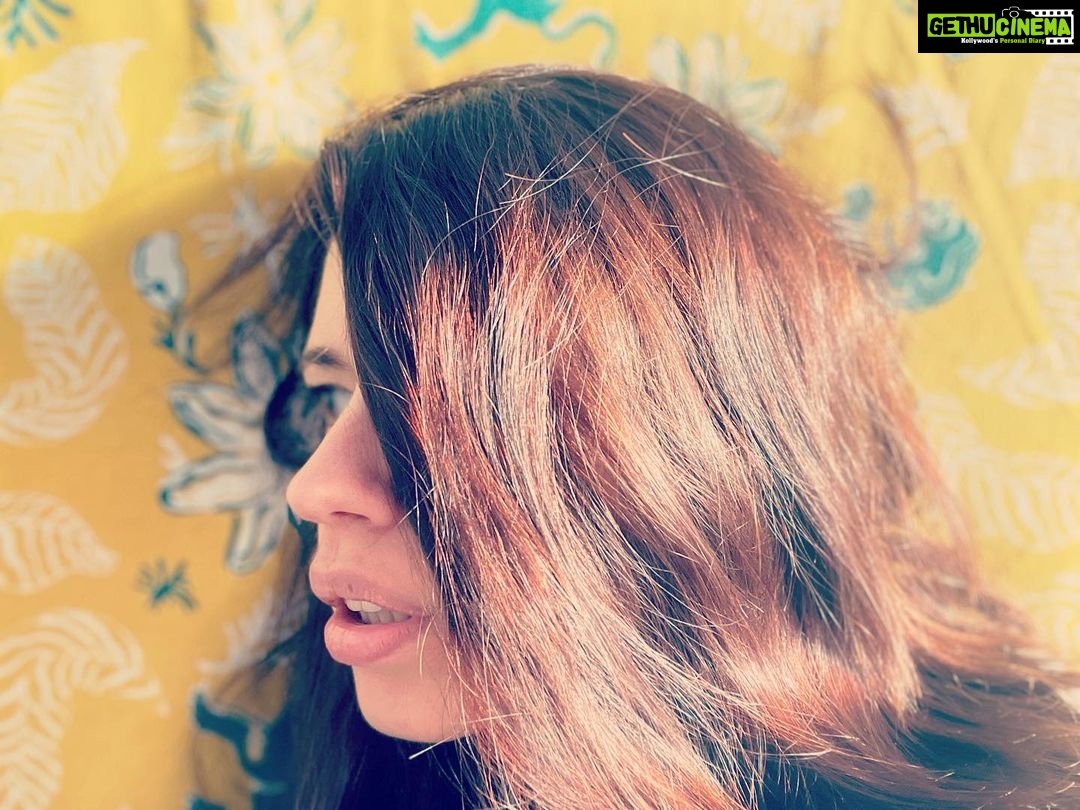 Kalki Koechlin Instagram - Drifting along #onedayatatime #anothermonday