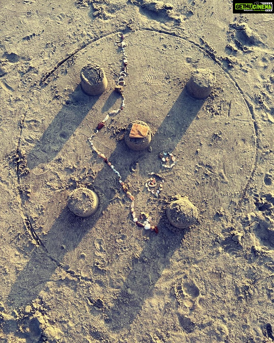 Kalki Koechlin Instagram - Beach trail
