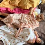 Kalki Koechlin Instagram - My current baby jam is this Tagore song Phoole Phoole 😍 #girlsatplay #friendshangin #parentingfullon #rabindranathtagore #phoolephooledoledole
