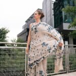 Kalki Koechlin Instagram - The sari featuring in Austin, Texas Sari by 🥰 @anavila_m Thank you 😇 @elevate_promotions Photos by @williamkachao