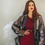 Kalki Koechlin Instagram - The speed of light Make up: @weddingsandwarpaint Photography: @rebeccadcosta Hair: @makeupnhair_by_preefa Styling: @trella.rodrigues Dress @mynadi.in Location: @cocoshambhala The coat you see in close up in the second photo is inspired by my daughter’s painting in the third photo and made sustainably by @kala.khoj and @1111clothing #thechildartproject #sustainability #kanthawork