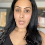 Kamya Punjabi Instagram - 🤩 #justforlaughs kyuki bechari toh hum nahi 😁 #kamyapunjabi