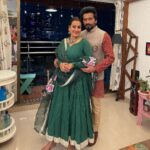 Kamya Punjabi Instagram - #AachhoNaari 💗✨ Diwali Feels Good in Aachho✨ @panjabikamya celebrating the joyous festivities with more glam and shine in our Vasanti Handpainted Gotapatti Suit set💖 Posted @withrepost • @panjabikamya Happy Diwali from me n mine to you n yours ❤️ #happydiwali #kamyapunjabi #shalabhdang #kasha #aachhonaari✨ @aachho ❤️ How are you celebrating today? Tell us in the comments below✨ Tag us using #AachhoNaari and get featured on the profile for diwali celebrations✨ #aachho #aachhodiwali #AachhoNaari #shopdiwali #ethnicfashion #festivalvibes #diwali #diwalivibes✨