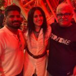 Kamya Punjabi Instagram - Kuch rishtey anmol hote hai 🧿 Always watching my back #fatherfigure #blessedwiththebest 😇 @dadhipandey @deepakgawade6 @meesha_gautam @amit.punjabi.52056