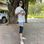 Kamya Punjabi Instagram - Happy Diwali 🕺🏼 P.S - Courtesy Action sequence #gauri #sanjog #actionscene #actorslife #hairlinefracture